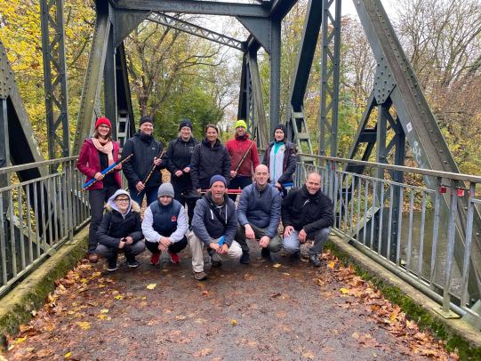 Outdoor-Lehrgang an einem typischen Herbsttag 