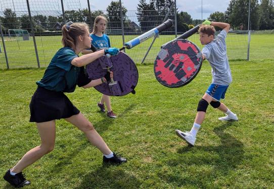 Jugger - die Trendsportart, bei der man sich höchst konzentriert verkloppen kann... Macht mächtig Spaß!