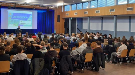 Multivisionsschau-Energievision 2050 an der Immanuel-Kant-Schule Reinfeld