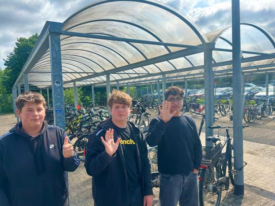 155 Fahrräder wurden für die Schüler gezählt - denkbar knapp! Danke an (unter anderem) Ben, Ben und Mustaba aus der 7e!