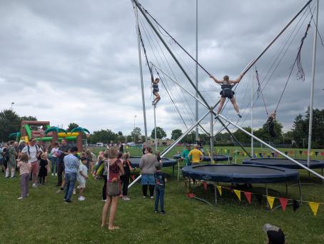 Die dunklen Wolken am Horizont zogen zum Glück schnell vorbei!