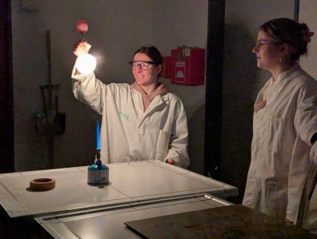 Das Profilseminar trägt zur Aufklärung bei