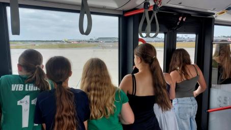Spektakuläre Aussichten bei der Flughafenrundfahrt