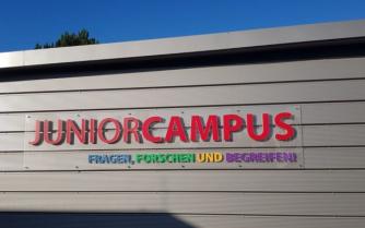 Die Klasse 5d auf dem Junior-Campus!