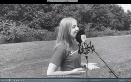 Performance-Screenshot aus der Ballade „Love Is Art“