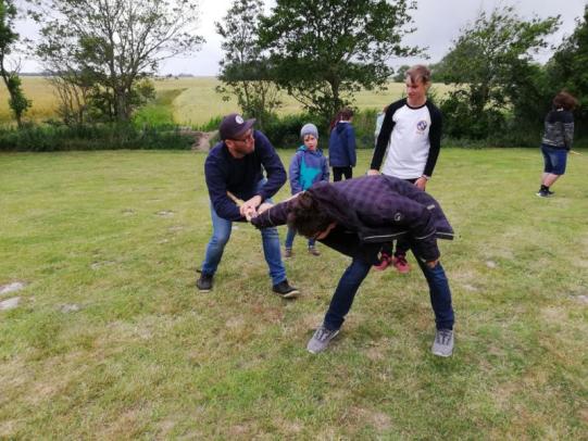 Stockkampf auch in den Ferien auf der Kirchenfreizeit